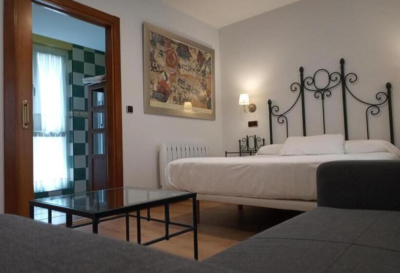 اتاق سوپریور, Pensión Begoña