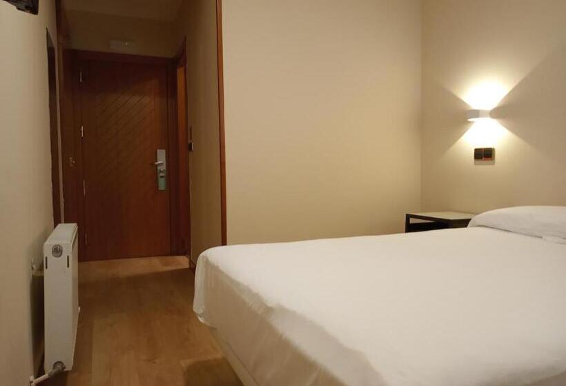 اتاق عادی, Pensión Begoña