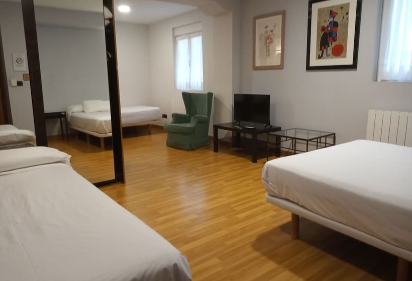 اتاق خانوادگی, Pensión Begoña