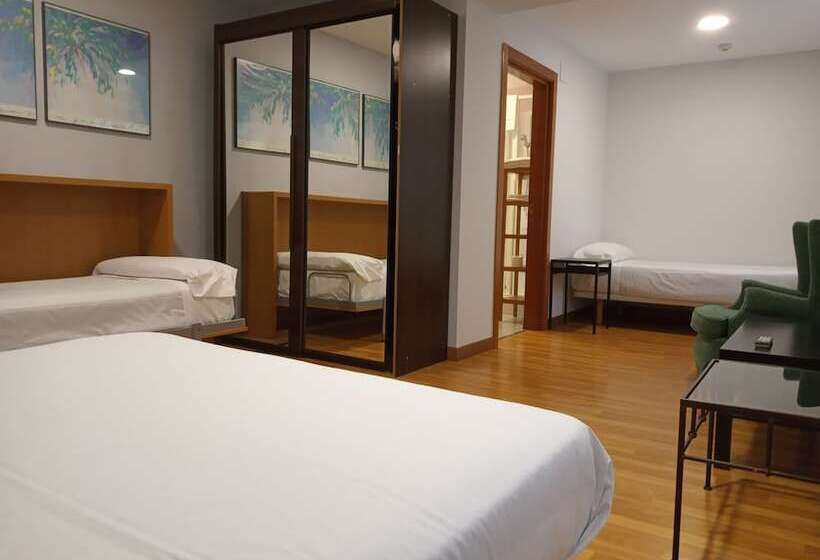 اتاق خانوادگی, Pensión Begoña