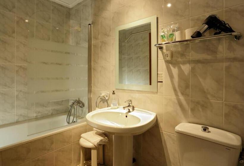 バルコニー付きスタンダードルーム, Hostal Populetus