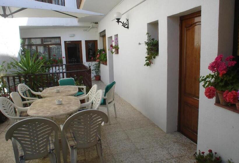 スタンダードルーム, Hostal Populetus