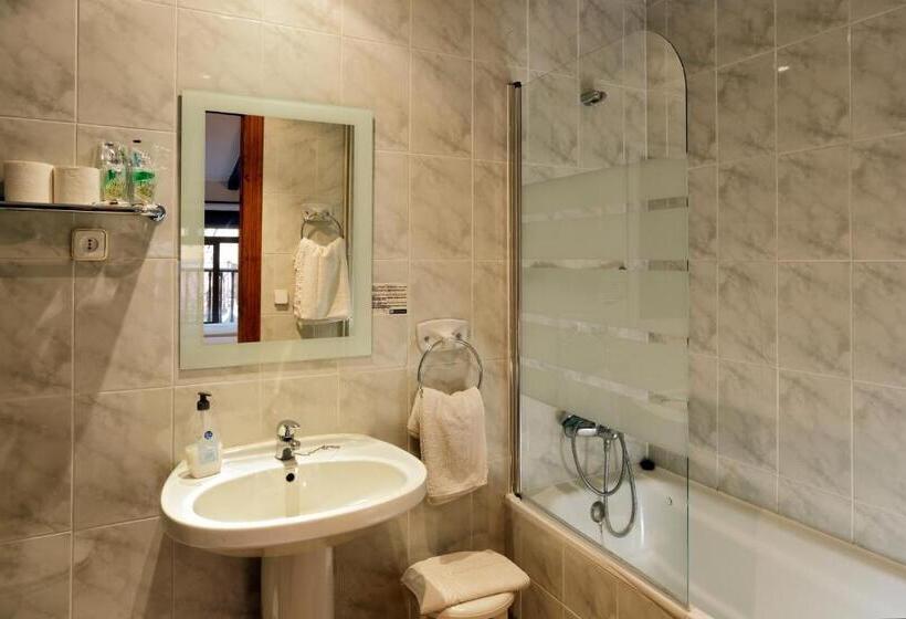 スタンダードルーム, Hostal Populetus