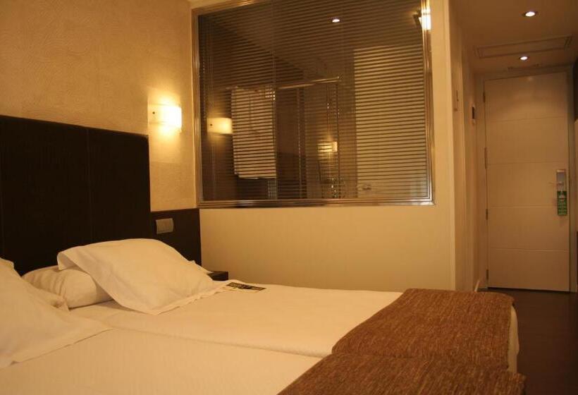 Номер Стандарт, Alda San Carlos