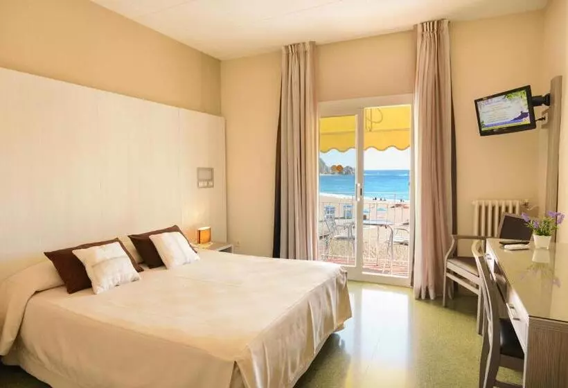 Cameră Standard cu Vedere la Mare, Capri