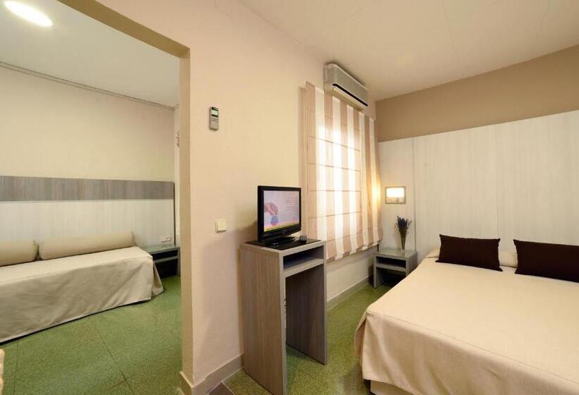 غرفة كلاسيكية ثلاثية, Capri