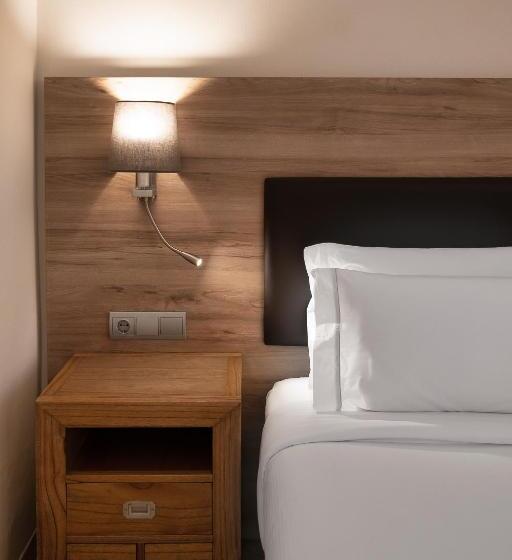 Семейный Номер Вид на Море, Eden Roc Hotel & Spa By Brava Hoteles