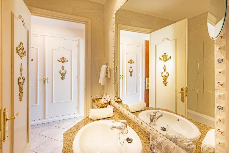 Семейный Номер Вид на Море, Eden Roc Hotel & Spa By Brava Hoteles