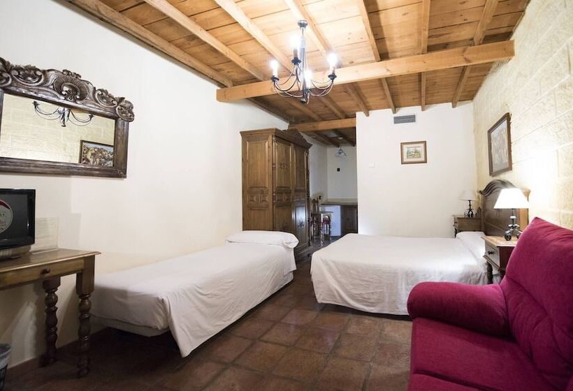 חדר סטנדרט לשלושה, El Mirador