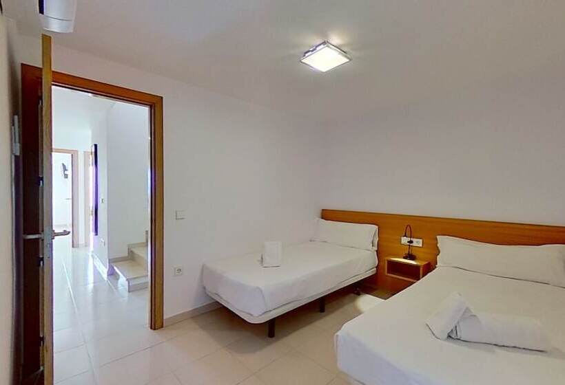 וילה בת 3 חדרי שינה, Gran Hotel Reymar 4 Sup