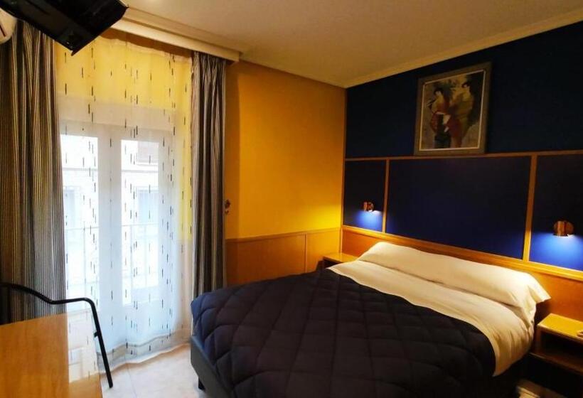 اتاق استاندارد با بالکن, Trípolis Toledo