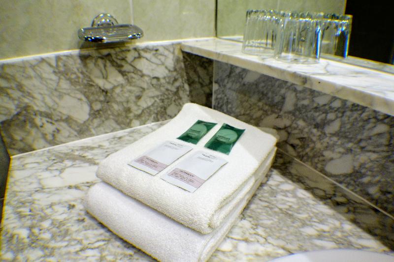 اتاق استاندارد, Trípolis Toledo