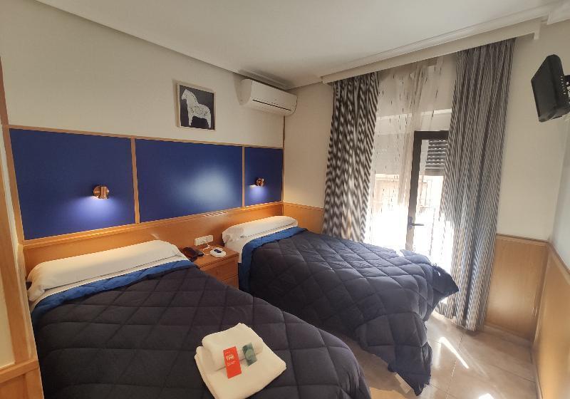 اتاق استاندارد, Trípolis Toledo