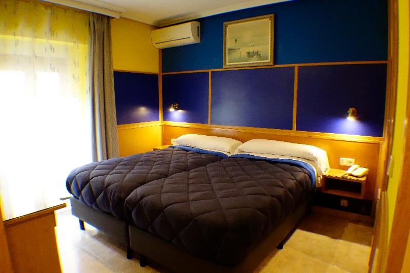 اتاق استاندارد یک نفره, Trípolis Toledo