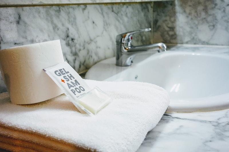 اتاق استاندارد سه نفره, Trípolis Toledo