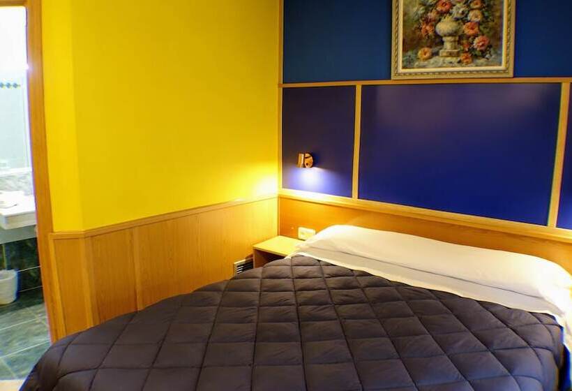 اتاق استاندارد یک نفره, Trípolis Toledo