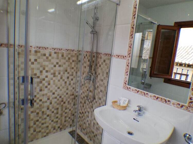 اتاق استاندارد, Hostal Santo Tomé