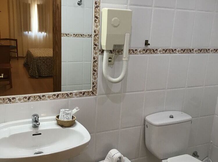 اتاق استاندارد, Hostal Santo Tomé