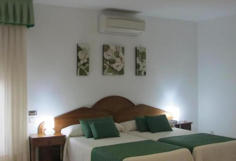 标准三人间, Hostal Vista Alegre