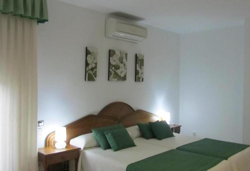 スタンダード4人部屋, Hostal Vista Alegre