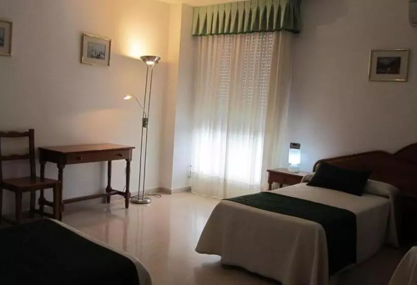 スタンダード４人部屋, Hostal Vista Alegre