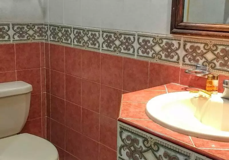 Standart Oda, La Perla