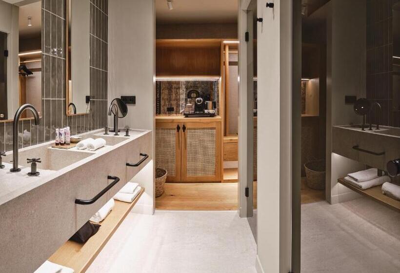 סוויטת ג'וניור, Palacio De Samaniego