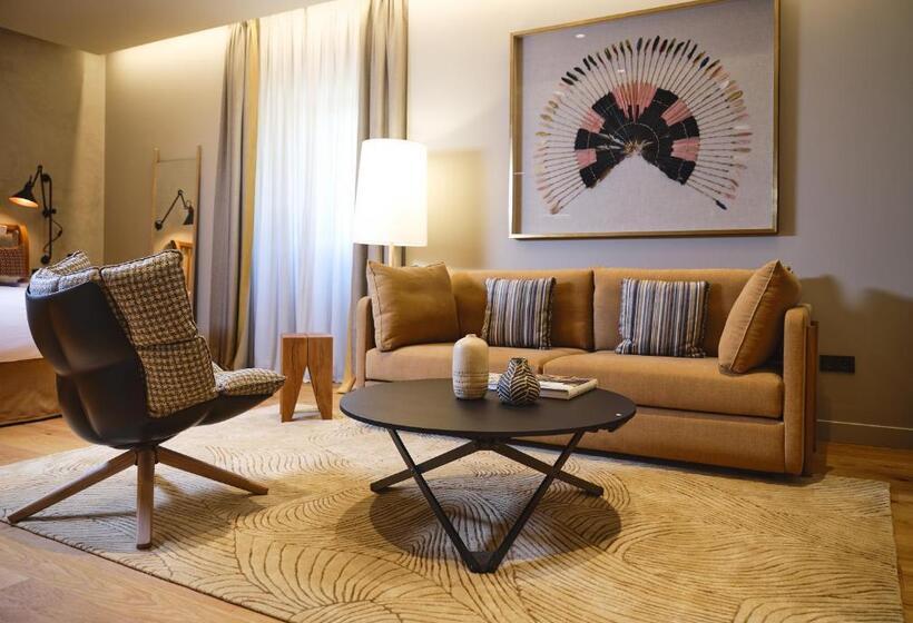 סוויטת ג'וניור, Palacio De Samaniego