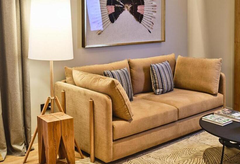 סוויטת ג'וניור, Palacio De Samaniego