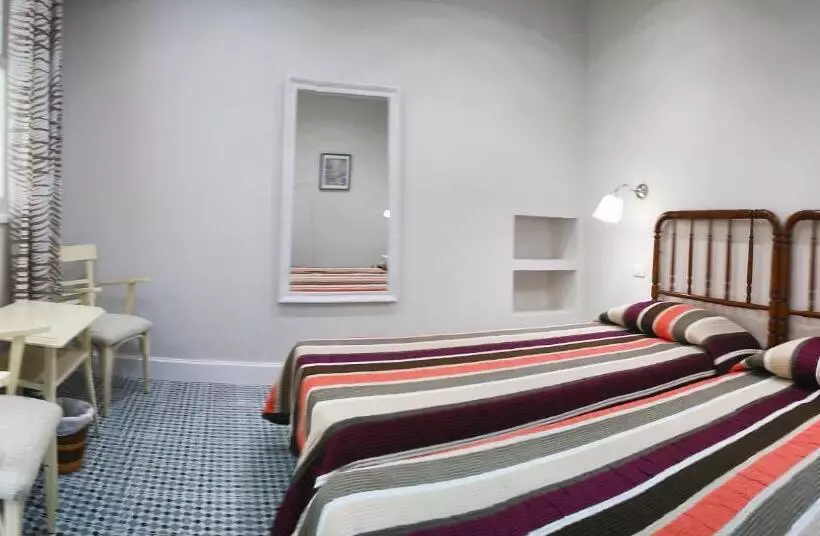 اتاق اکونومی, Pension Silene Orotava