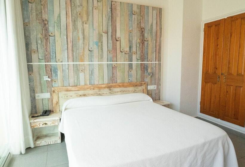 غرفة قياسية مزوَّدة بشُرفة, S’agoita