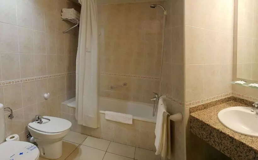3-Bett-Standardzimmer, Bakour Costa Brava