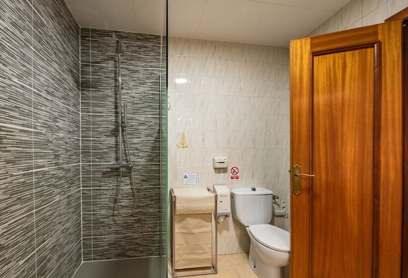 스탠다드 룸, Sausa