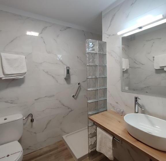 四人标准间, Solatorre