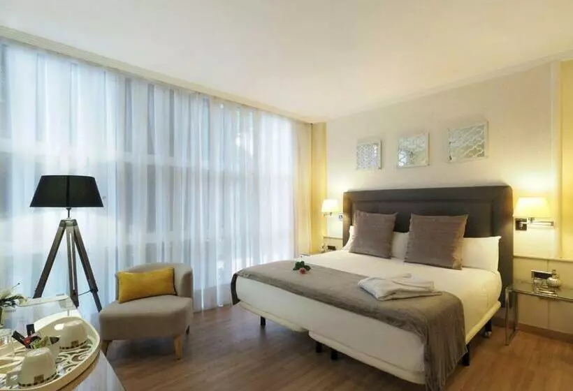 اتاق استاندارد سه نفره, Vilana Hotel Boutique