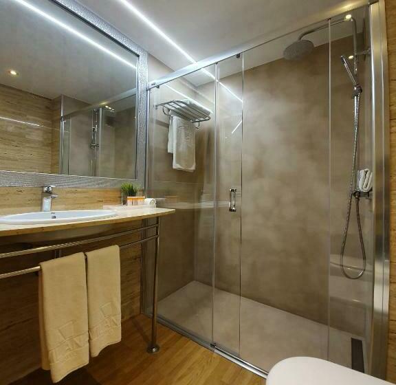 اتاق استاندارد سه نفره, Vilana Hotel Boutique