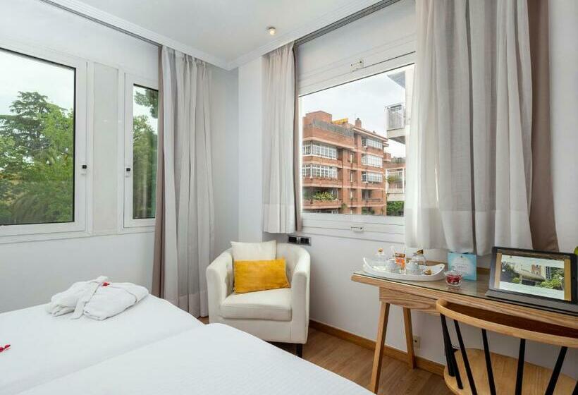 اتاق استاندارد سه نفره, Vilana Hotel Boutique