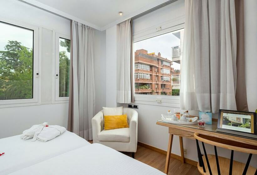 اتاق استاندارد سه نفره, Vilana Hotel Boutique