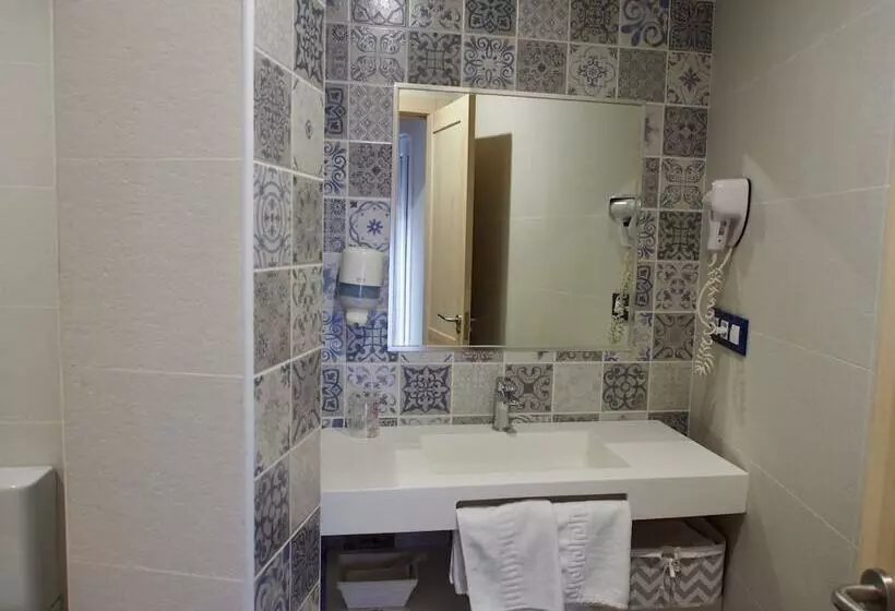 StandaardKamer, Hostal Remoña