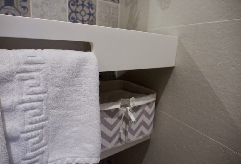 اتاق استاندارد, Hostal Remoña