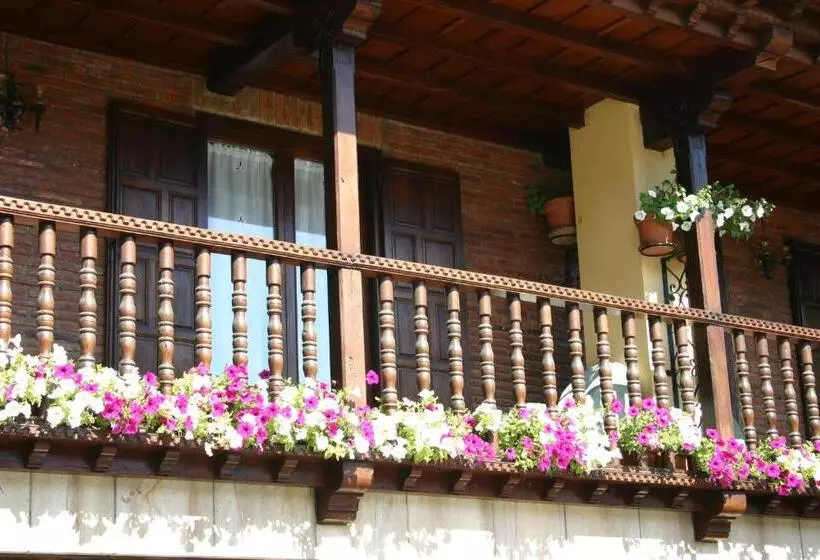 اتاق استاندارد سه نفره, Hosteria Pena Sagra