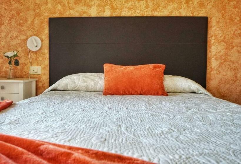 Habitación Estándar, Hostal La Colegiata
