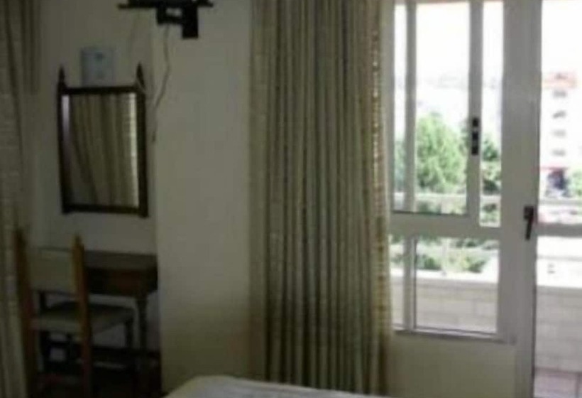 Номер Стандарт, Alda Camiño Inglés