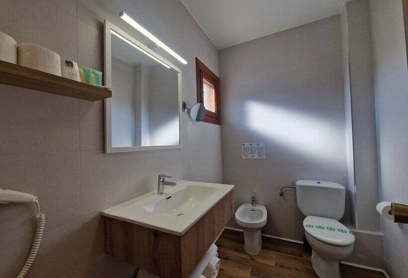 スタンダードトリプルルーム, Bodegón