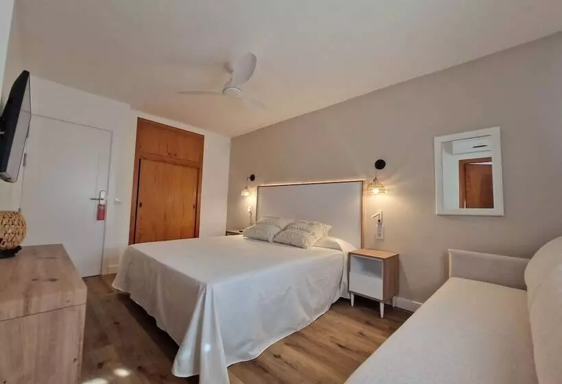 Quarto Triplo Estandar, Bodegón