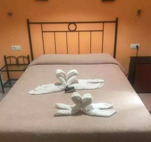 اتاق استاندارد یک نفره, Hostal Malia