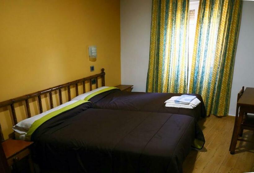 스탠다드 룸, Hostal Muralla