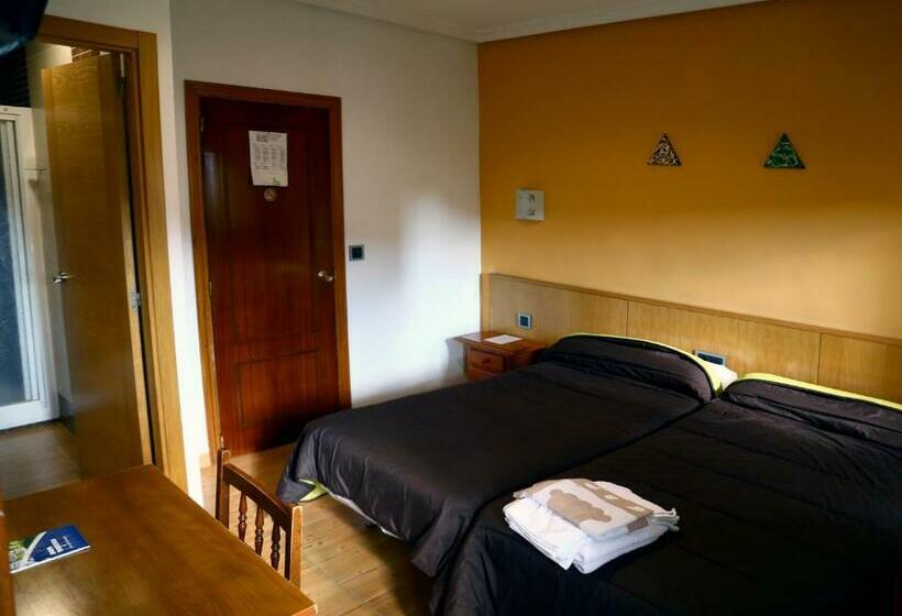 스탠다드 룸, Hostal Muralla