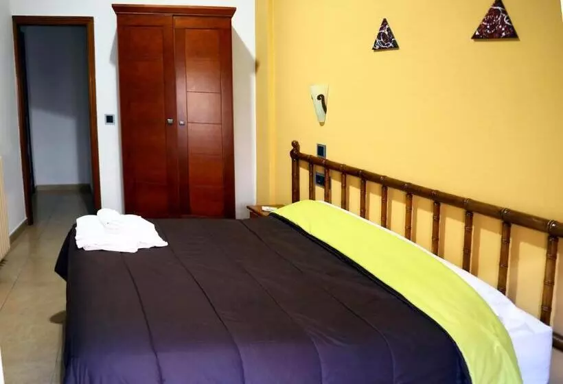 Standart Tek Kişilik Oda, Hostal Muralla