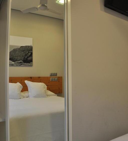 经济房, Hosteria Santander